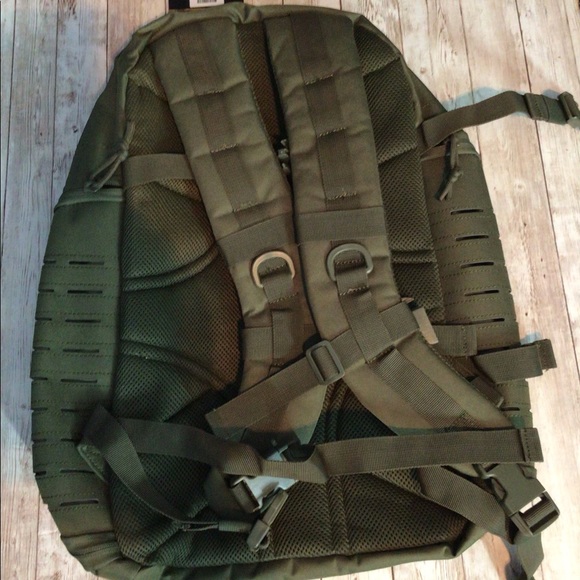 Highland Tactical Roger 2 Dark Green Backpack - Picture 3 of 9